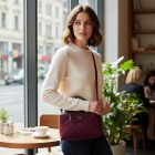 Milano Chic – elegáns steppelt női kézitáska vállpánttal