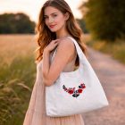 Virág mintás kézi hímzésű válltáska – magyar kézműves